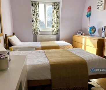 5 bedroom terraced house to rent - Photo 2