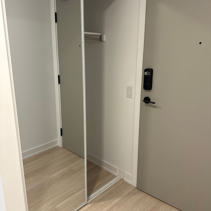 For Lease - 5105 Hurontario Street Unit# 911, Mississauga, Ontario - Photo 1