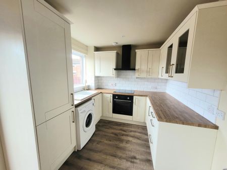 2 bedroom terraced house to rent - Photo 5