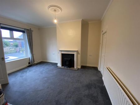 2 bedroom end of terrace house to rent - Photo 2