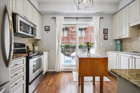 For Lease - 101 The Queensway N/A Unit# TH2, Toronto, Ontario - Photo 5