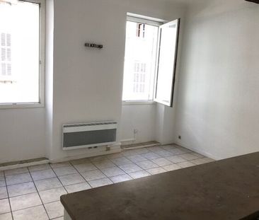 Appartement 2 pièces 30m2 MARSEILLE 6EME 500 euros - Photo 1