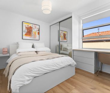 Stylish One-Bedroom Apartment in the Heart of Armadale - Photo 4