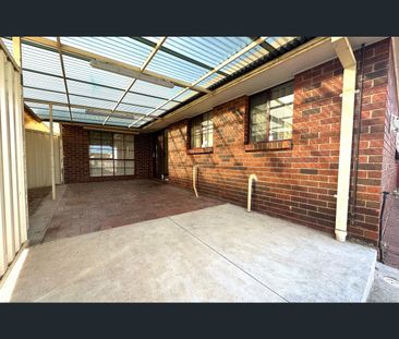 16 Wordsworth Place, Delahey, Vic 3037 - Photo 4