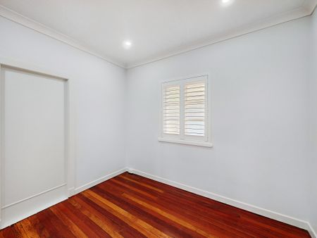 239 Birdwood Terrace, Toowong QLD 4066 - House For Rent | Domain - Photo 3