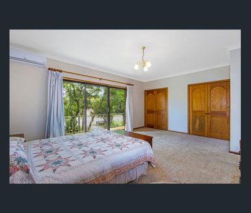 Spacious Family Home with Versatile Living - Photo 6