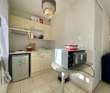 Location Appartement 1 pièce 28m² - Photo 3