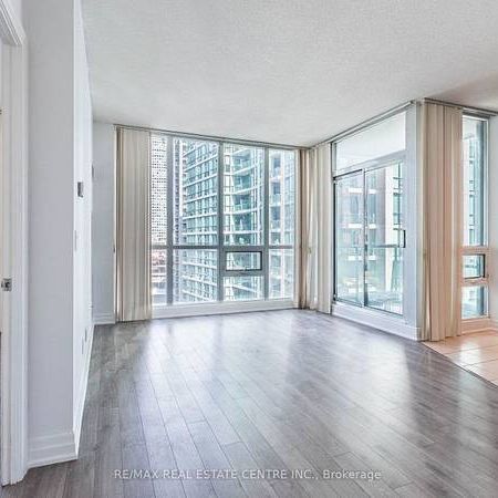 2+1 Bedroom, 2 Bathroom - Pinnacle Centre - Photo 3