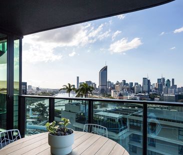 Oxley + Stirling Residences - Fully Furnished! - Photo 5