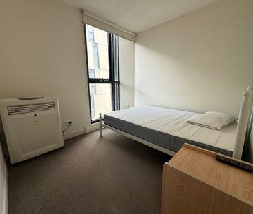 Fully Furnished Student Apartment Next to University of Melbourne (... - Photo 1