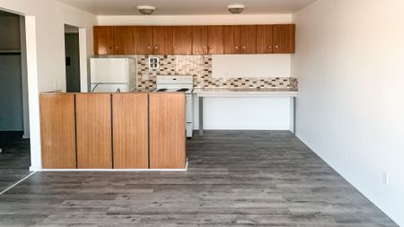 1 Bed, 1 Bath Condo For Rent In West Jasper Place | Parking Included | Special Incentive! - Photo 5