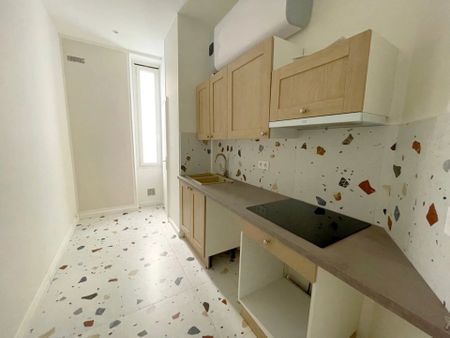 Location Appartement 2 pièces 30m² NICE 06300 - Photo 4