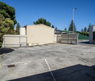 4/1 South Street, Henley Beach - Photo 1