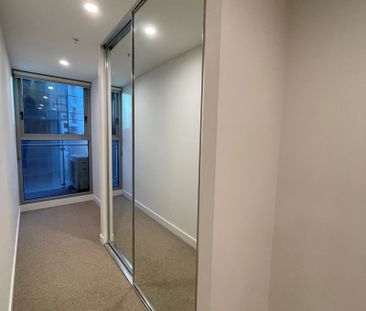 901/36 La Trobe Melbourne VIC 3000 - Photo 3
