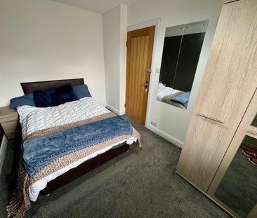 1 bedroom in a house share to rent - Photo 6