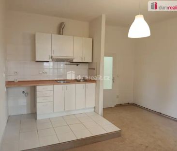 Velmi pěkný byt 1+kk po rekonstrukci, Praha 10 - Strašnice - Photo 3