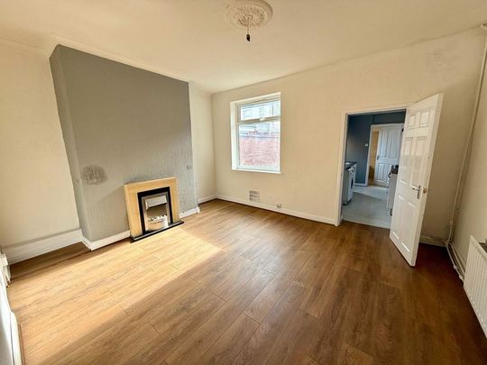 2 bedroom terraced house to rent - Photo 1