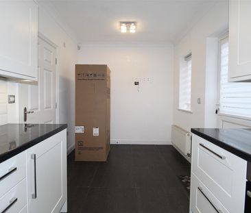 4 Bedroom House - Detached To Let - Photo 1