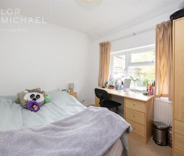 6 bedroom terraced house to rent - Photo 1
