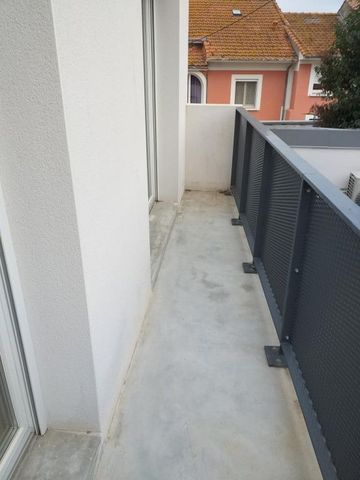 A LOUER T2 AVEC BALCON NARBONNE - Photo 2