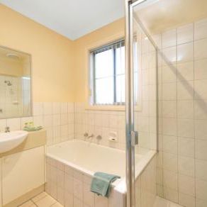 2/1080 Whitehorse Road, Box Hill VIC 3128 - Apartment For Rent | Domain - Photo 2