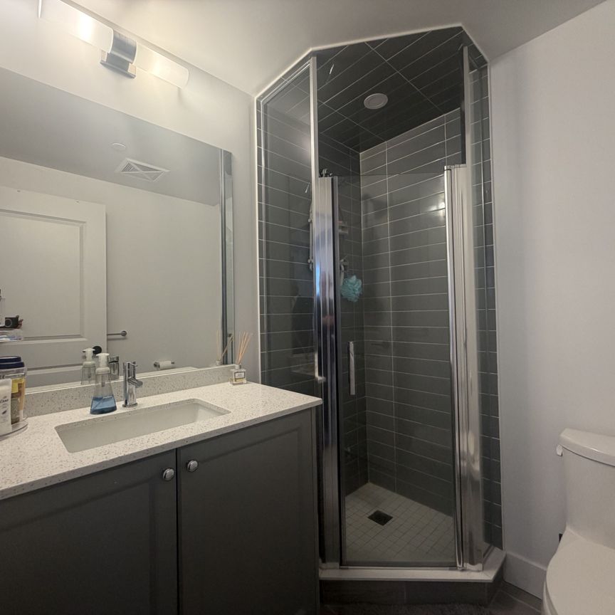 For Lease - 2333 Khalsa Gate Unit# 328, Oakville, Ontario - Photo 1
