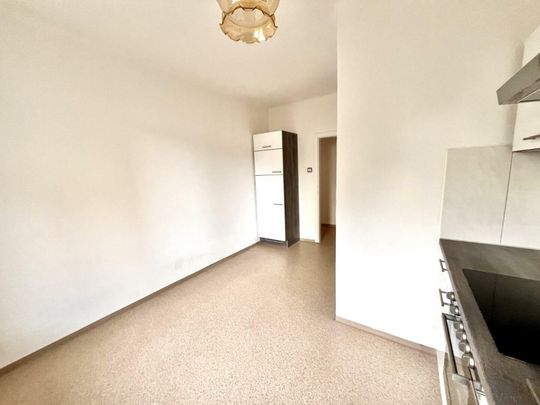 ruhige, helle, Innenhof Garconniere- im Parterre - Sofortbezug - Photo 1