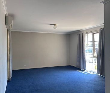 72 Bellevue Drive, Berwick - Photo 6