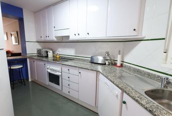 Apartamento bajo en Aguamarina.