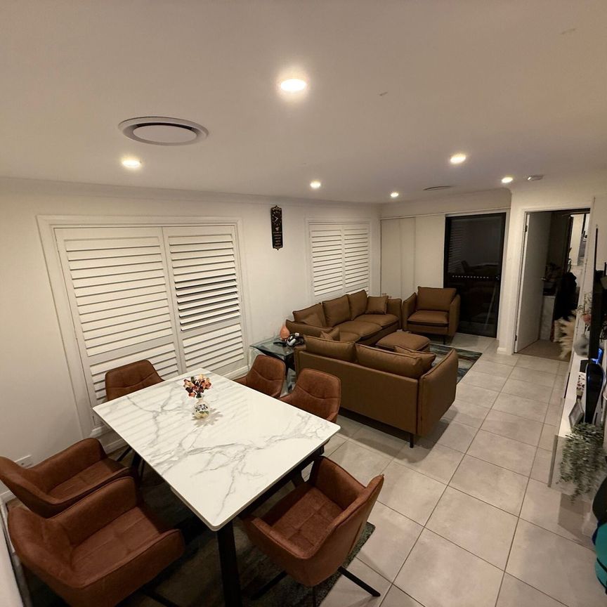 Gregory Hills - Photo 1
