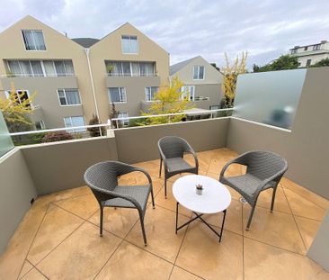 95 Salamanca Square - Photo 2