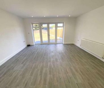 Manser Road, Rainham, RM13 - Photo 1