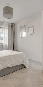 2 bedroom flat in London - Photo 4