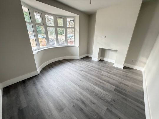 Birches Barn Road, Penn Fields, Wolverhampton - Photo 1