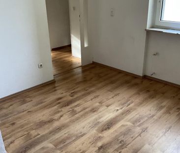 Große und helle 3-Zimmer-Wohnung in Wuppertal - Photo 2