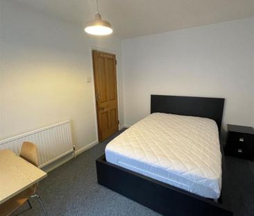 3 bedroom apartment to rent - Photo 3