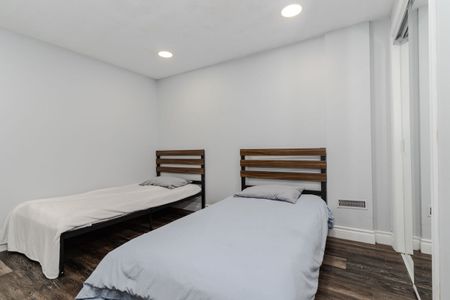 For Lease - 63 Burndale Avenue Unit# Lower, Toronto, Ontario - Photo 3