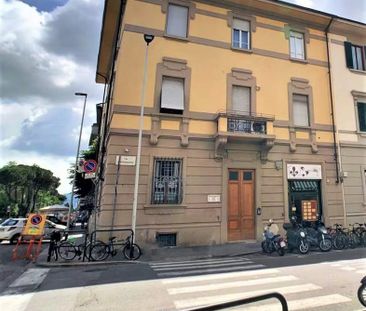 Via Castelfidardo, Florence, Tuscany 50137 - Photo 4