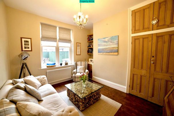 4 bedroom semi-detached house to rent - Photo 1