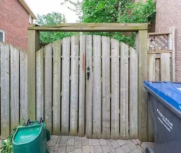 For Lease - 716 Savoy Crescent Unit# Room 1, Mississauga, Ontario - Photo 4