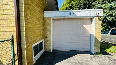 For Lease - 60 Maralim Road Unit# Main, Richmond Hill, Ontario - Photo 4