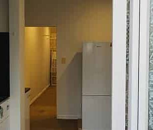 Cute & Pretty - Photo 1