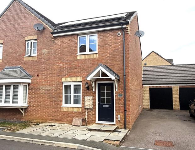 2 bedroom semi-detached house to rent - Photo 1