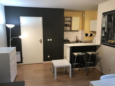 Appartement à Louer à LILLE 600 € - Photo 3