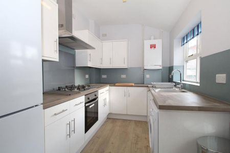 1 bedroom house of multiple occupation to rent - Photo 4