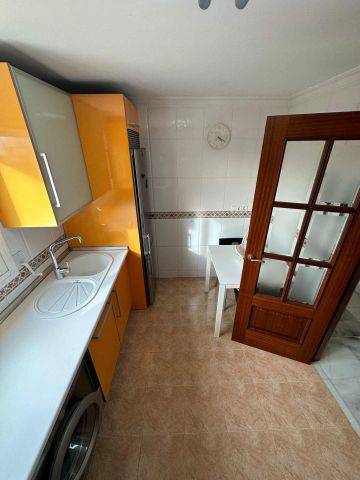 Atico en alquiler en Malaga - Photo 5