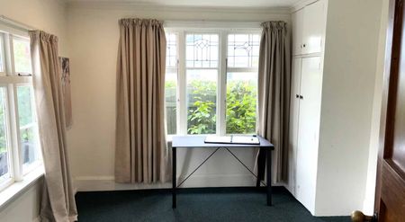 Excellent Location - Photo 3