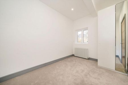 3 bedroom flat to rent - Photo 4