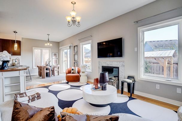 For Lease - 2002 Cocklin Crescent, Oshawa, Ontario - Photo 1