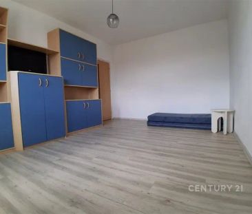 Pronájem prostorného bytu 3+1 s balkonem ve Slavkově u Brna – Zlatá... - Фото 1